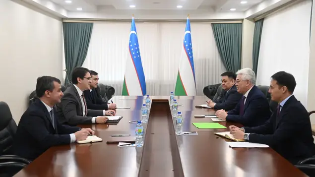 O‘zbekiston Tashqi ishlar vazirligida Qozog‘iston elchisi bilan ikki va ko‘p tomonlama tadbirlar jadvali muhokama qilindi