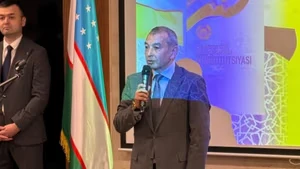 День Конституции Узбекистана широко отмечен в столице Сибири