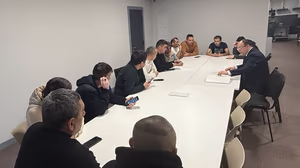 Дипломаты встретились с соотечественниками, работающими в латвийской логистической компании