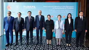 Истанбул шаҳрида туркий давлатлар парламентлари раҳбарларининг биринчи норасмий учрашуви бўлиб ўтди