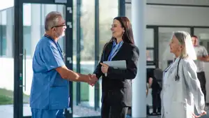 Покистон ва Ўзбекистон фармацевтика соҳасида дори воситаларини етказиб беришдан ишлаб чиқаришни маҳаллийлаштиришга ўтишни режалаштирмоқда