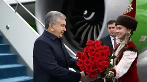 Ўзбекистон Президенти амалий ташриф билан Қозоғистон пойтахтига келди