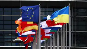 Евросоюз принял новый 20-й пакет санкций и выделил Украине крупный кредит