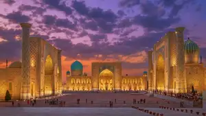 В Германии Регистан представлен как исторический центр Самарканда и важная часть культурного наследия Узбекистана