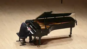 A concert by the famous Uzbek pianist Behzod Abduraimov takes place at Carnegie Hall in New York