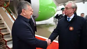 Президент Узбекистана прибыл с рабочим визитом в Москву 