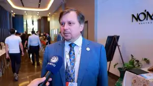 Радим Зак: Ўзбекистон тобора ошкора тарзда миграция сиёсатига тизимли ёндашмоқда