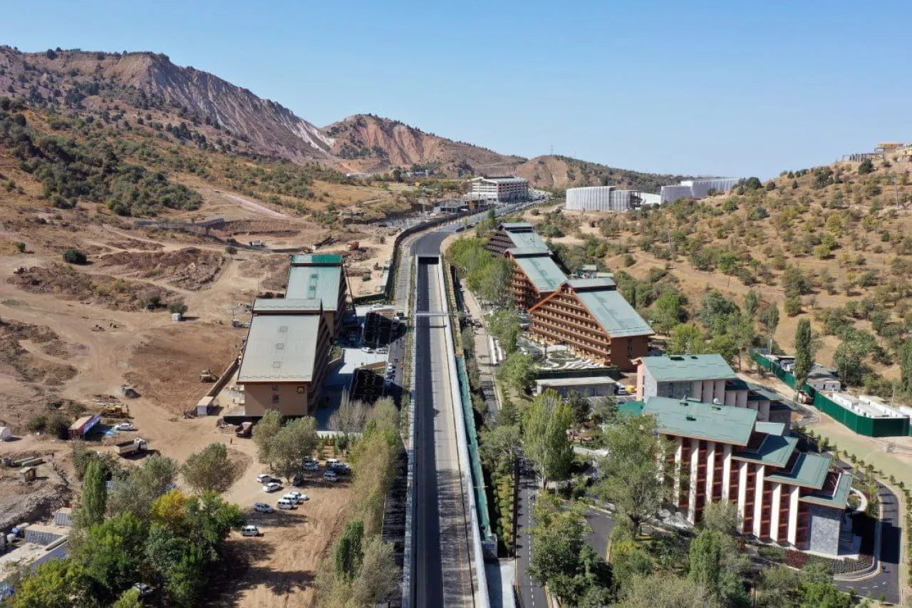 Yoshlar bilan jinsiy aloqa video Men kimnidir onanizm bilan shugullanayotganini kordim va qarshilik korsata olmadim.