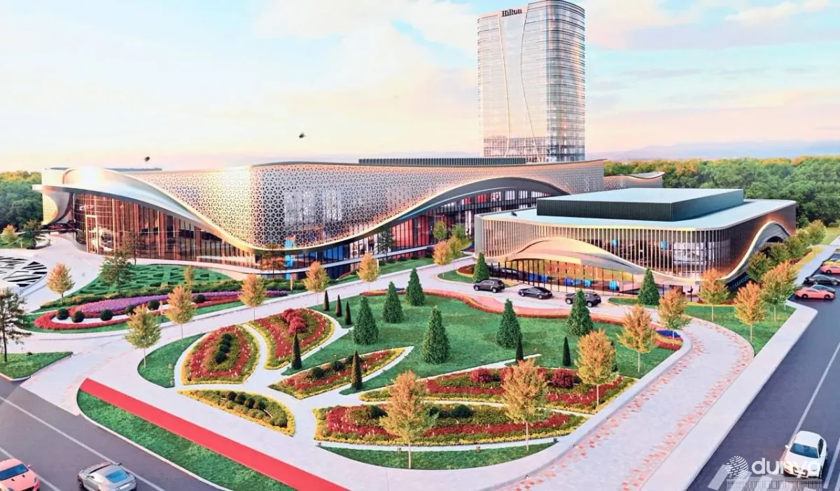 O'zbekiston Prezidenti "Tashkent city"da barpo etilayotgan yangi binolarni ko'zdan kechirdi