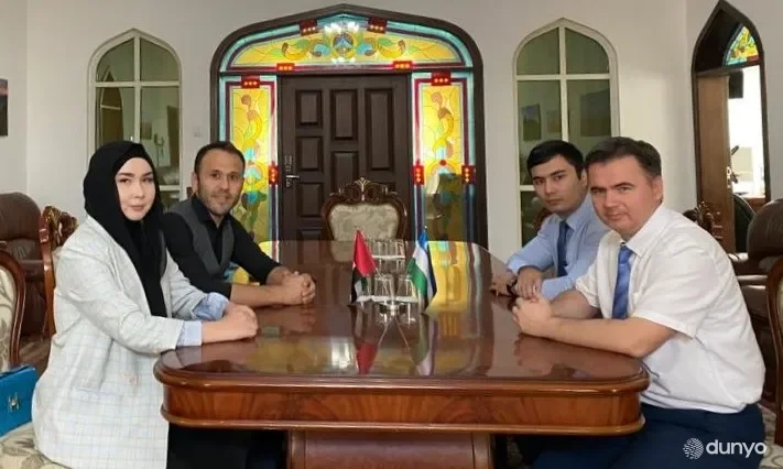 O'zbekistonning Dubaydagi vakolatxonasida yosh hamyurtimiz bilan uchrashuv bo'lib o'tdi