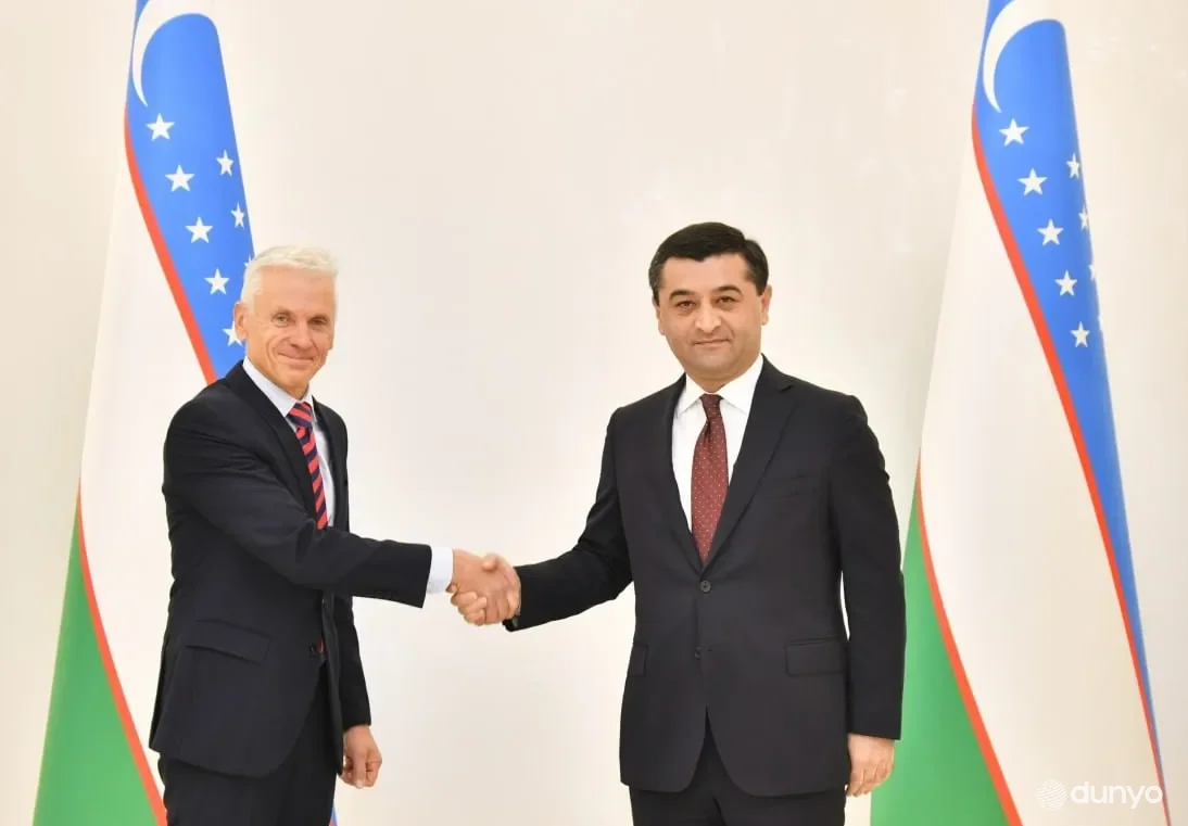 Новый посол Чехии вручил министру иностранных дел Узбекистана копию верительных грамот