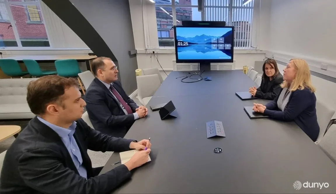 O'zbekiston va Buyuk Britaniya ta'lim sohasidagi hamkorlikning istiqbolli yo'nalishlarini muhokama qilmoqda