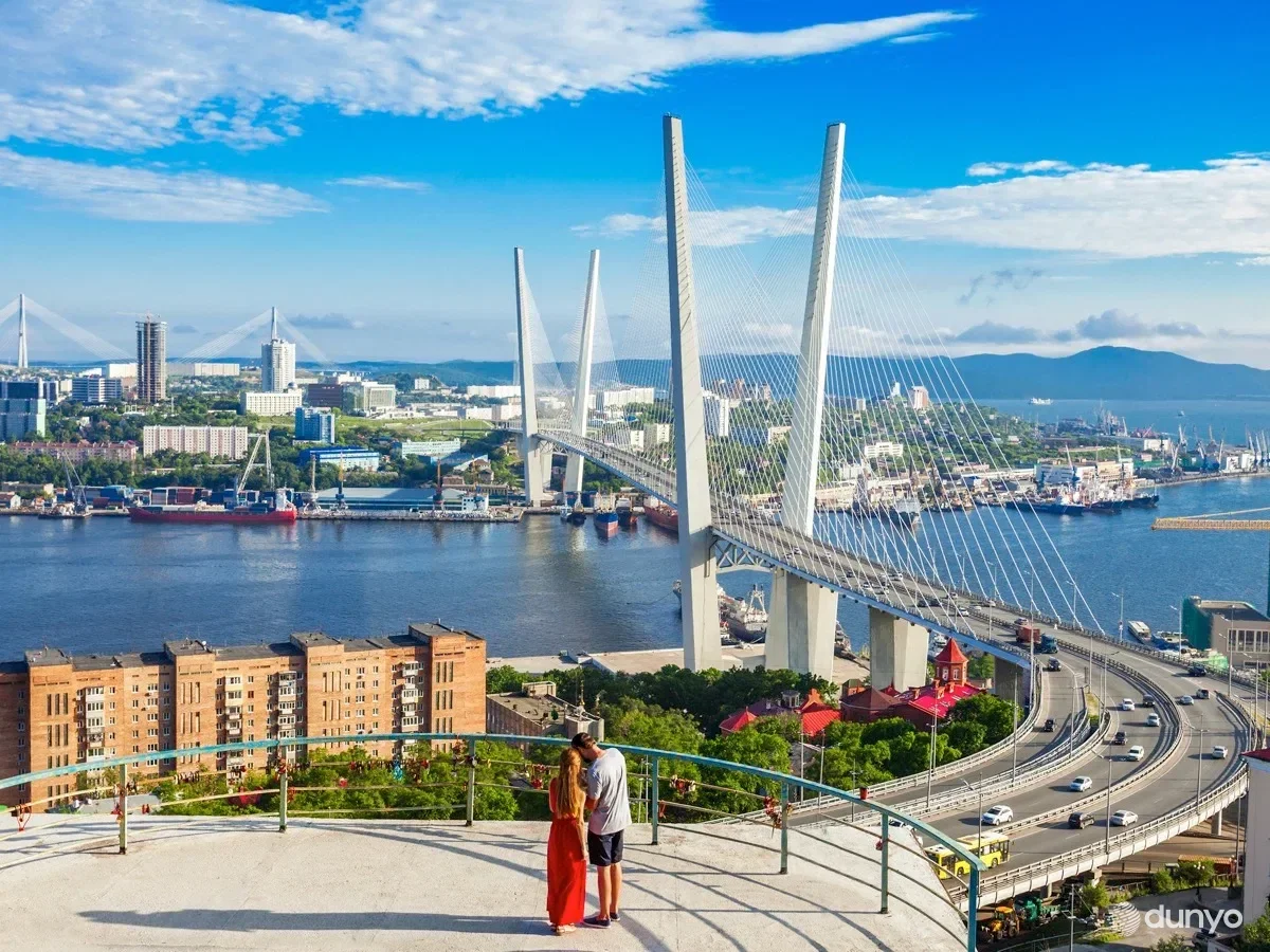 Россиянинг Владивосток шаҳрида мушкул аҳволга тушиб қолган юртдошимиз ва унинг вояга етмаган қизи Ватанга қайтарилди