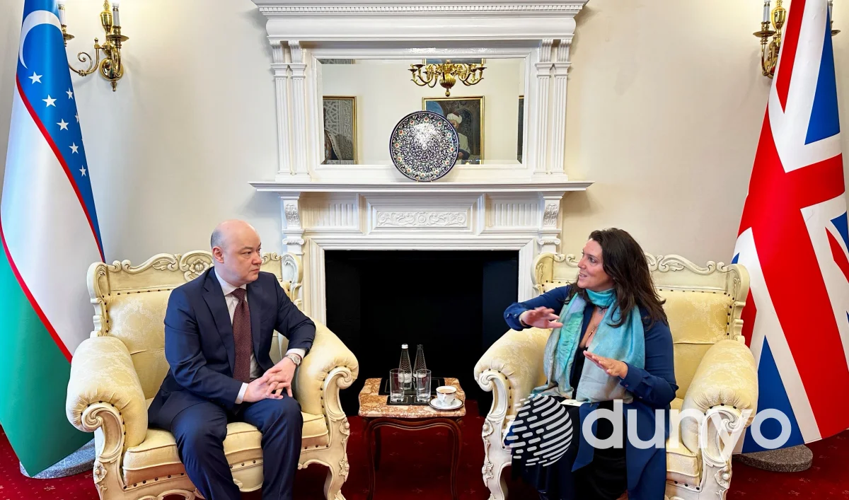 London shahrida Britaniyaning taniqli teleboshlovchi va tarixchisi bilan "O'zbekiston xazinalari" filmi loyihasi muhokama etildi