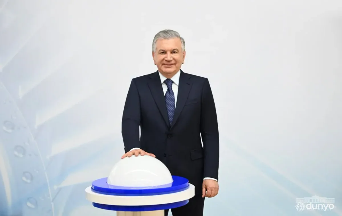 O'zbekiston Prezidenti Namanganda uchta elektr stansiyasi qurilishini boshlab berdi