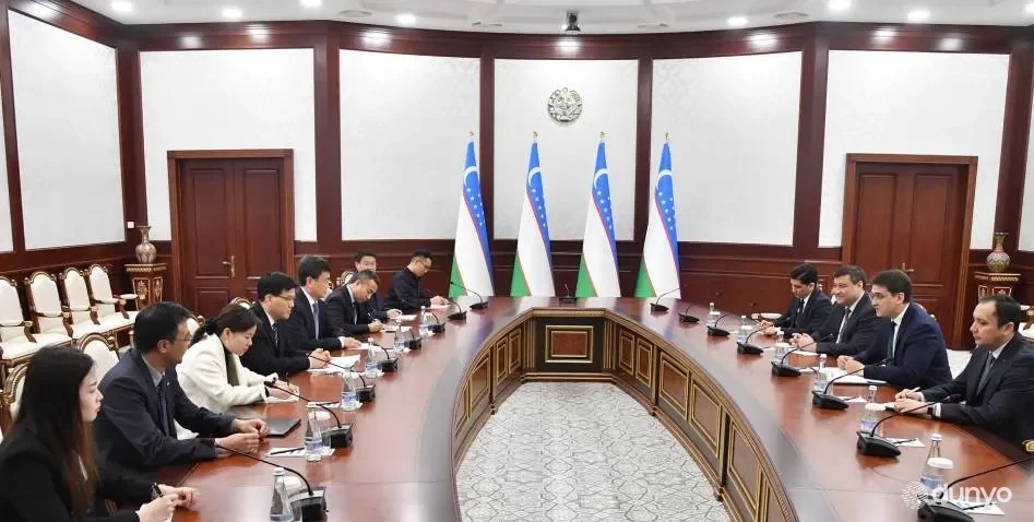 O'zbekiston tashqi ishlar vaziri o'rinbosari Xitoyning Sichuan provinsiyasi delegatsiyasi bilan uchrashdi