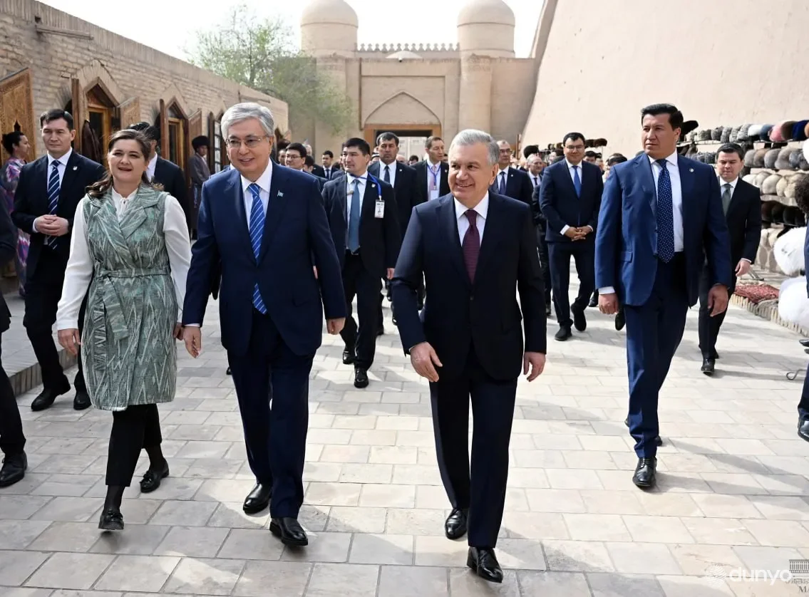 The presidents of Uzbekistan and Kazakhstan visited the sights of the ancient city of Khiva