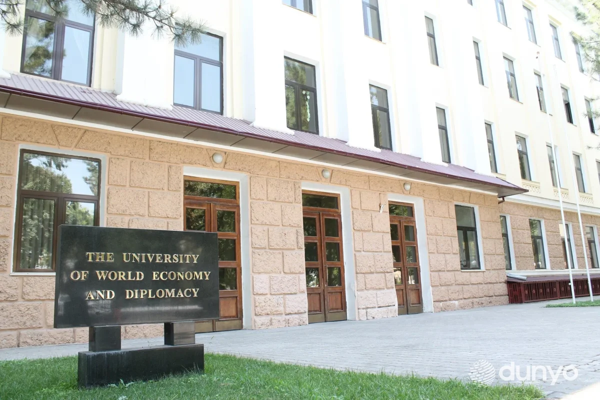 ЖИДУда битирувчилар бандлигини таъминлаш бўйича "Бўш иш ўринлари ярмаркаси" ташкил этилди