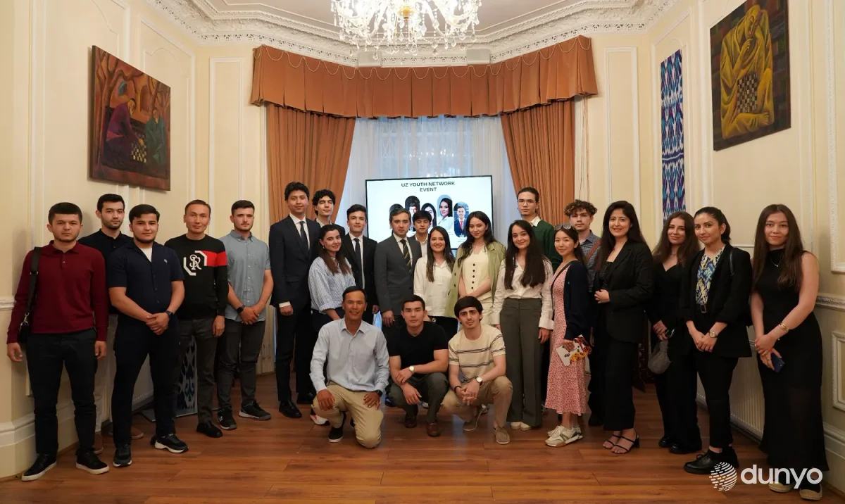 В Великобритании состоялся «круглый стол» с участием молодых соотечественников