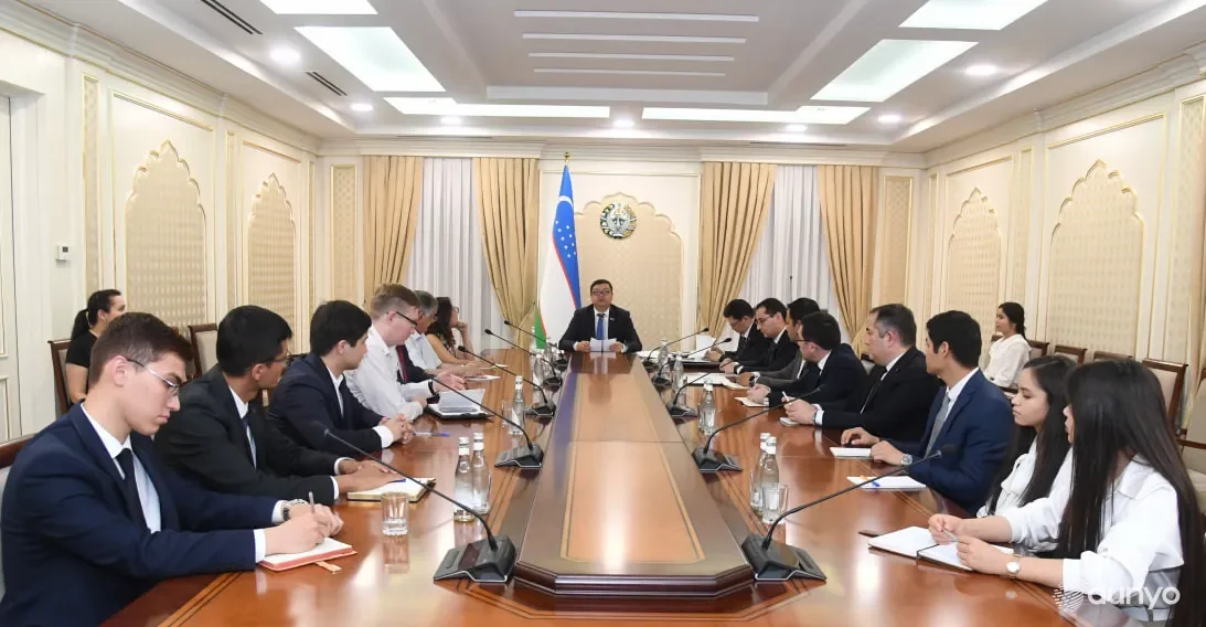 O'zbekiston Kosmik fazoni tadqiq qilish hamda undan foydalanish bo'yicha davlatlarning faoliyati prinsiplari to'g'risidagi xalqaro shartnomaga qo'shilishi mumkin