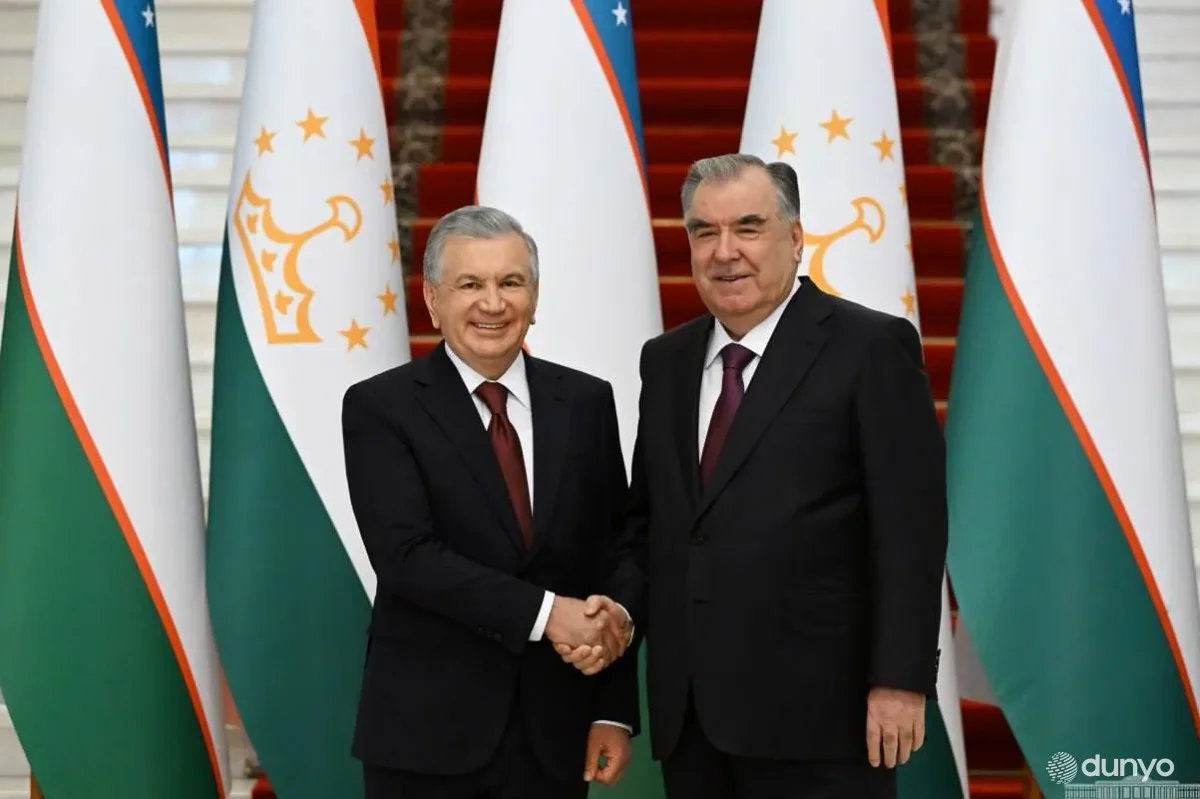 Президент Таджикистана по телефону сердечно поздравил Президента Узбекистана с днем рождения