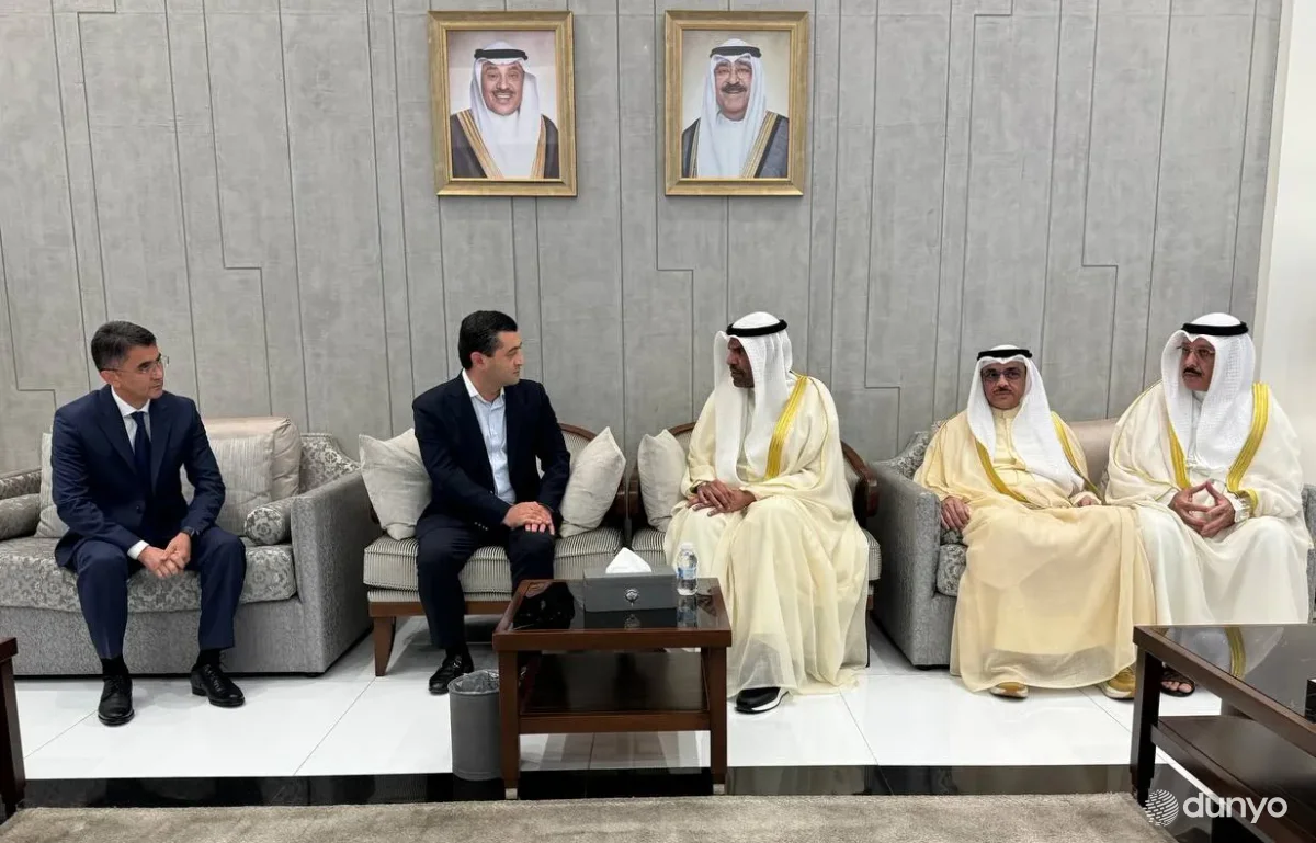Minister of Foreign Affairs of Uzbekistan arrives on a visit to Kuwait