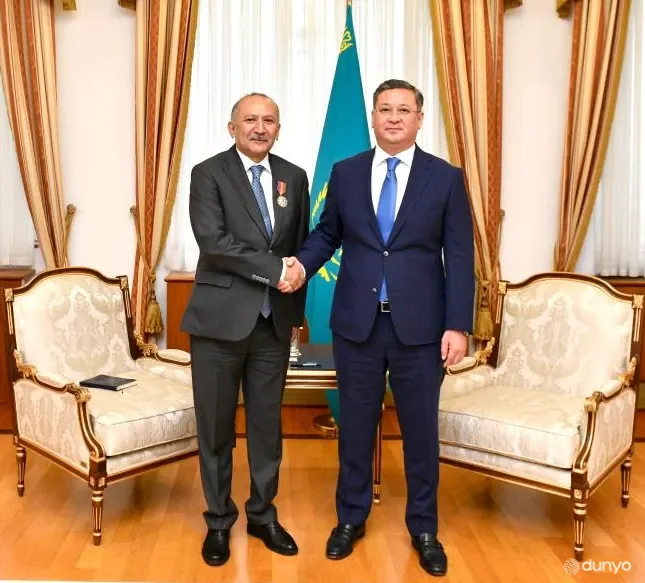 Ўзбекистон элчиси Қозоғистоннинг "Достық" ордени билан тақдирланди