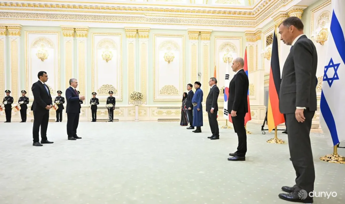 O'zbekiston Prezidenti Hindiston, Koreya Respublikasi, Mo'g'uliston, Germaniya, Isroilning hamda Yevropa Ittifoqi yangi tayinlangan elchilarining ishonch yorliqlarini qabul qildi