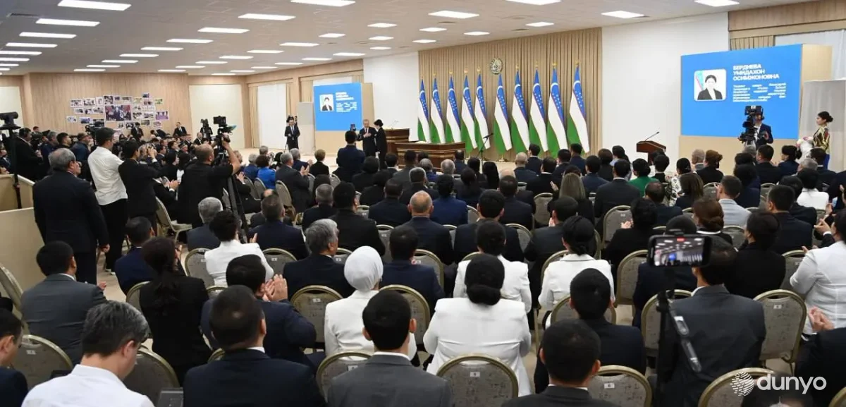 Президент Узбекистана: Образование — это наиболее актуальная из всех сфер, школа — важнейшее учреждение, а профессия учителя — самая благородная среди всех профессий