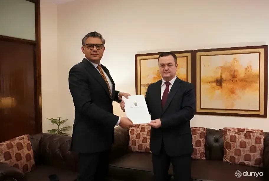 Новый посол Узбекистана вручил копии верительных грамот в МИД Пакистана