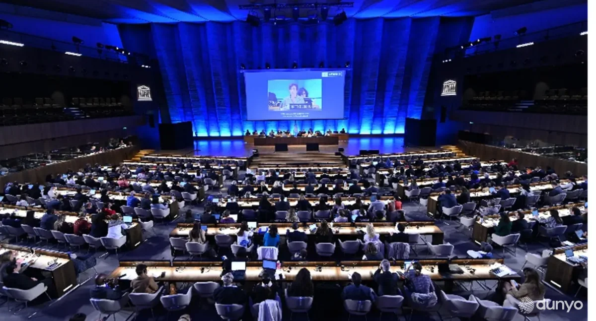 YUNESKO Ijroiya kengashi Abu Rayhon Beruniy nomidagi YUNESKO-O'zbekiston mukofotini ta'sis etish to'g'risidagi qarorni bir ovozdan ma'qulladi