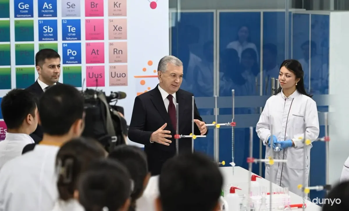 Президент Узбекистана: Лучше использовать передовые программы в фармацевтике и готовить своих специалистов, чем платить иностранным специалистам и зависеть от них