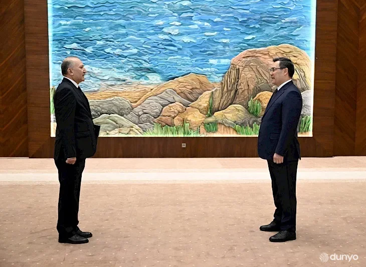 Президент Кыргызстана принял верительные грамоты нового посла Узбекистана