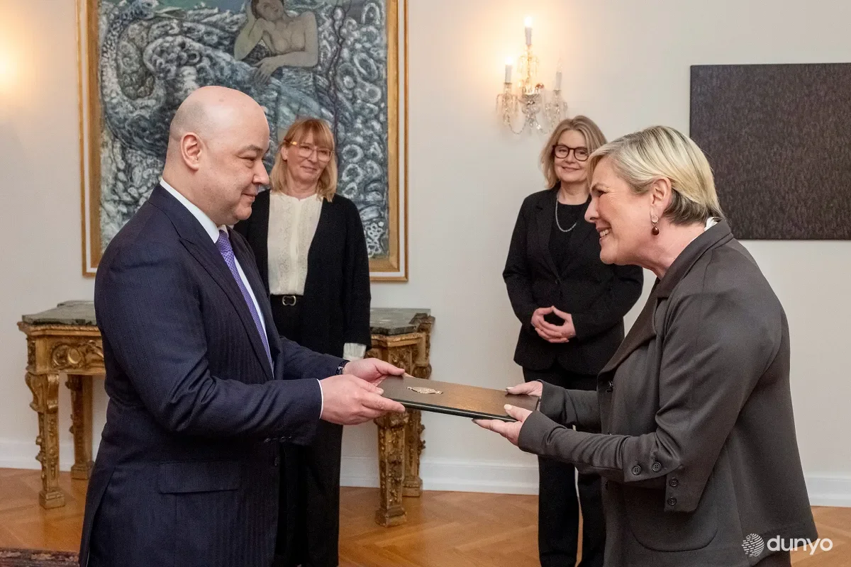 O'zbekistonning birinchi elchisi Islandiya Prezidentiga ishonch yorliqlarini topshirdi