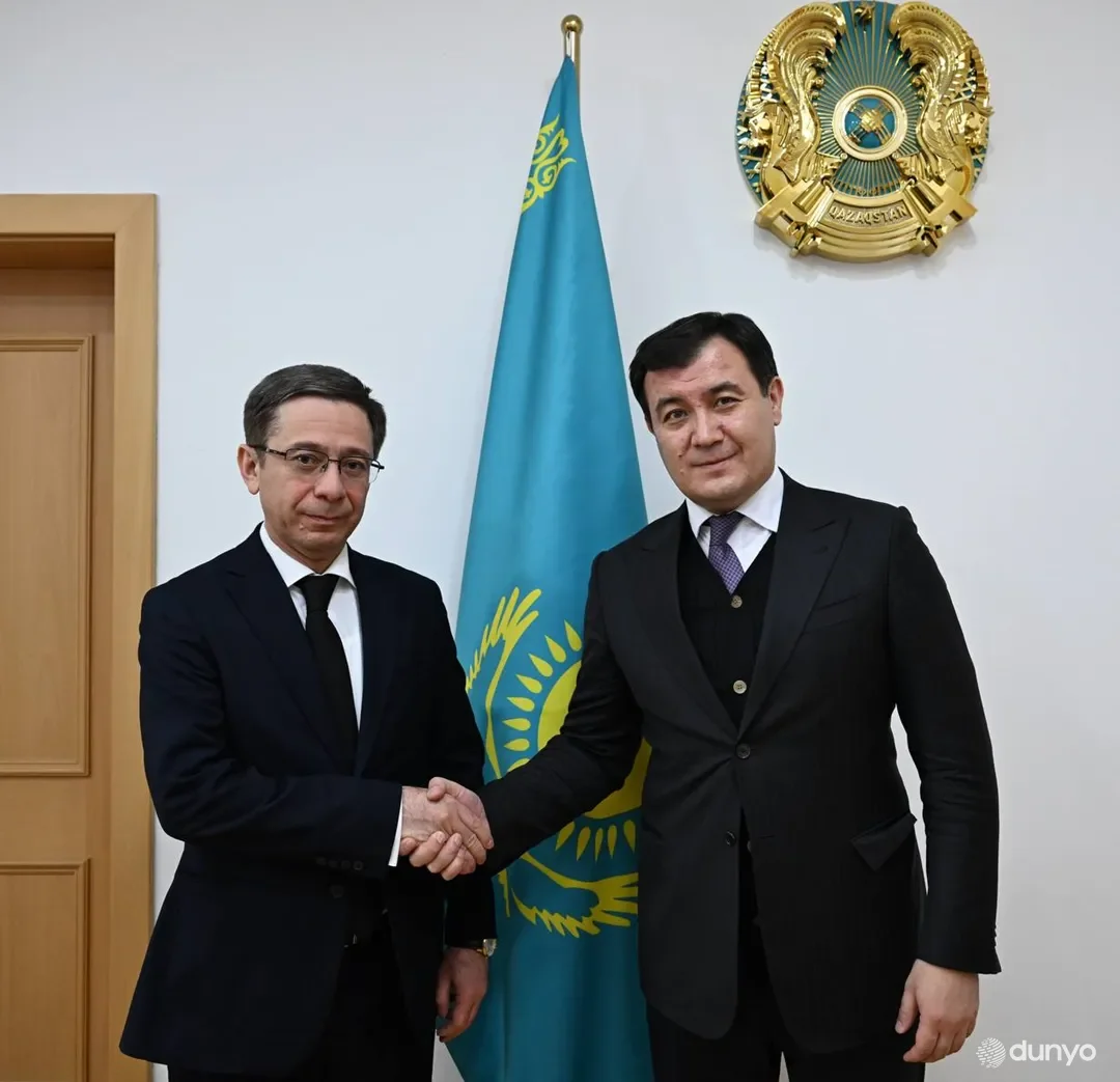 В Астане обсуждены актуальные вопросы двустороннего и многостороннего сотрудничества между Узбекистаном и Казахстаном
