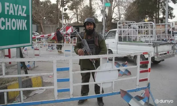 Пакистанские боевики атаковали пассажирский поезд и захватили сотни заложников