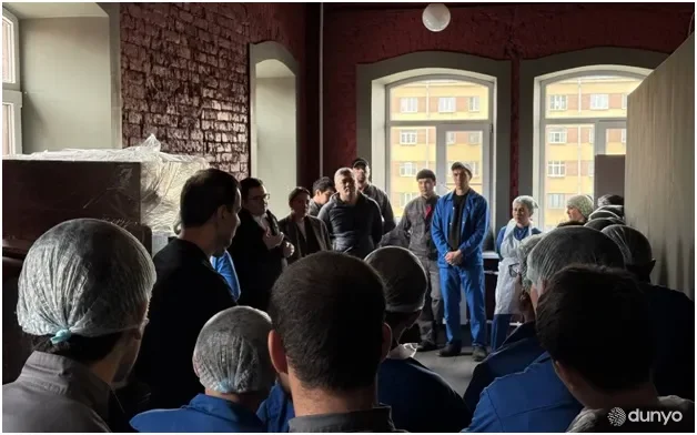 Дипломаты ответили на вопросы соотечественников в Санкт-Петербурге