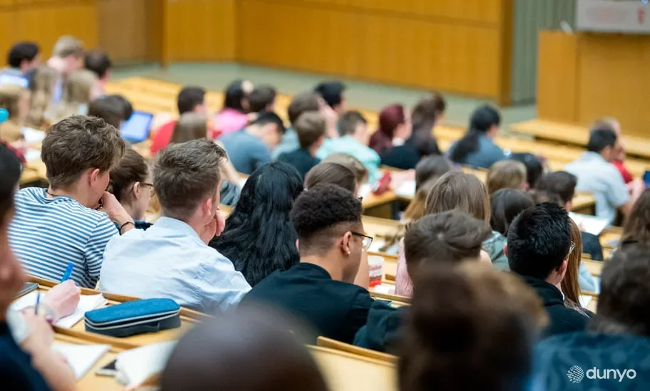 Сколько иностранных студентов обучается в высших учебных заведениях Узбекистана?