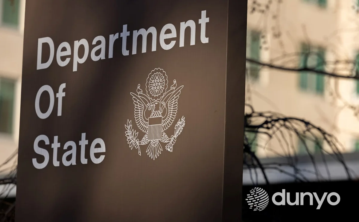 Госдепартамент США намерен аннулировать визы студентов из Китая