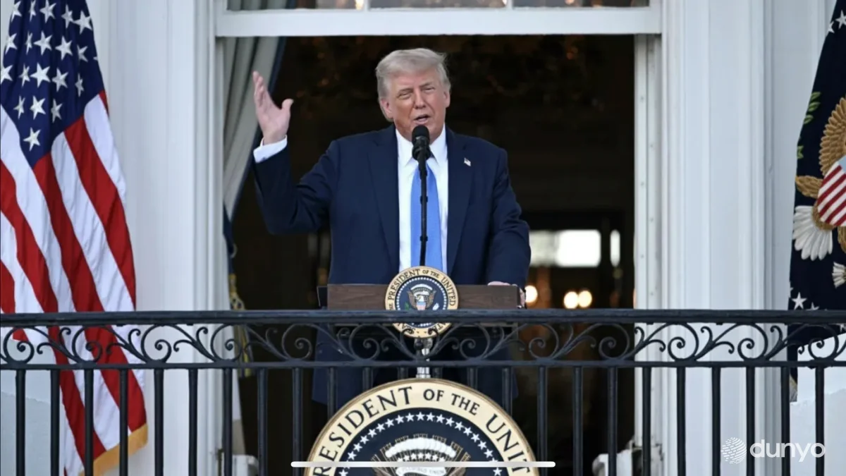 Президент Дональд Трамп объявил о запрете на поездки в США гражданам 12 стран и ограничениях в отношении семи