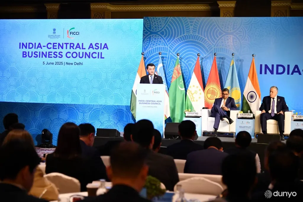 O'zbekiston tashqi ishlar vaziri Dehli shahrida "Markaziy Osiyo - Hindiston" ishbilarmonlar kengashi yig'ilishida ishtirok etdi