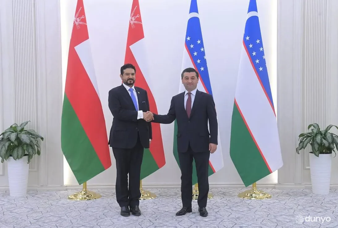 O'zbekiston TIV rahbari O'mon savdo, sanoat va investitsiyalarni qo'llab-quvvatlash vaziri bilan uchrashdi