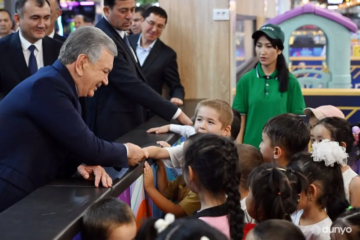 Davlatimiz rahbari Yakkabog' tumanida barpo etilgan "Yangi O'zbekiston" massivini borib ko'rdi