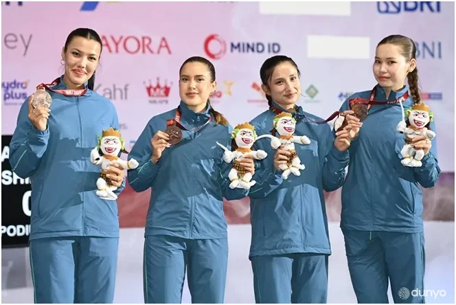 Ўзбекистонлик қиличбоз қизлар Осиё чемпионатида бронза медалини қўлга киритишди