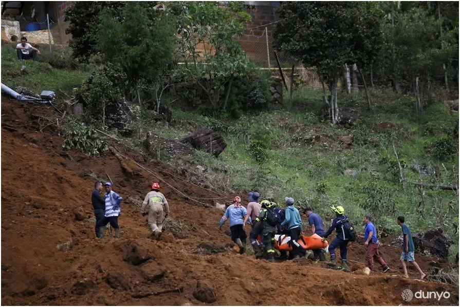 В Колумбии 14 человек погибли и еще 12 пропали без вести в результате схода оползня
