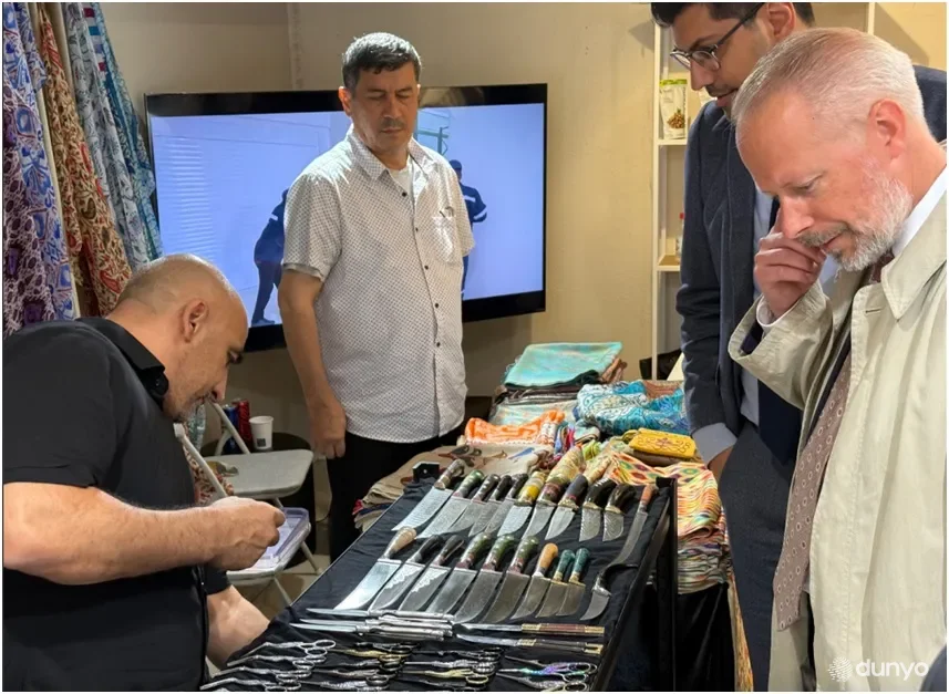 Стокгольмда ўтказилган Ўзбекистон ярмаркасида намойиш этилган маҳсулотлар Швеция жамоатчилигида ва расмийларида катта қизиқиш уйғотди