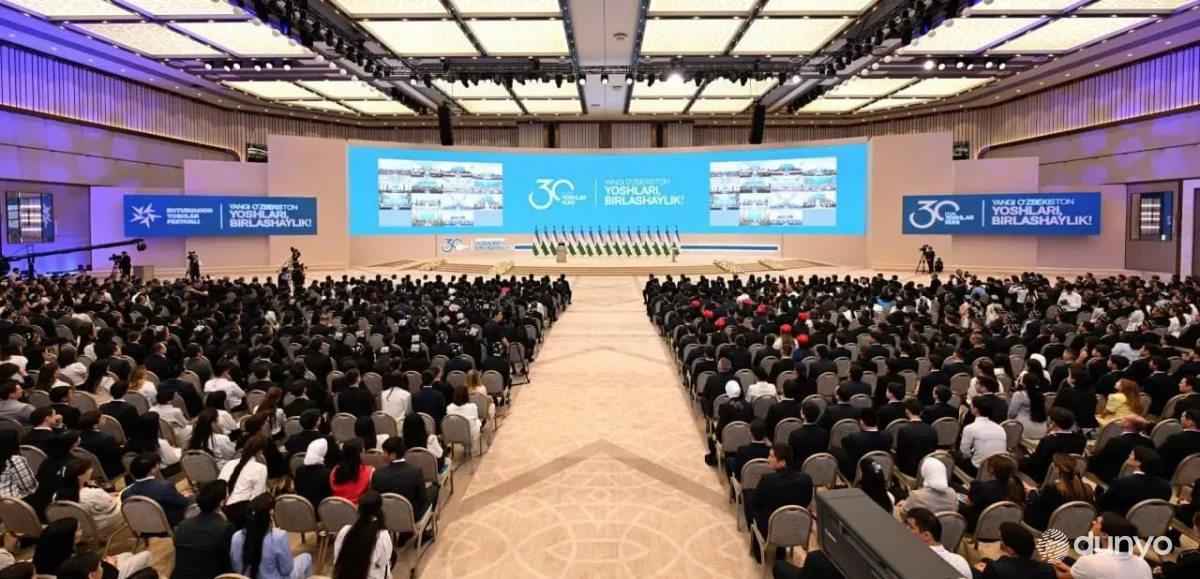 Президент Узбекистана: Если эпохи первого и второго Ренессанса создавали великие мыслители, то сегодня история отдает эстафету молодым