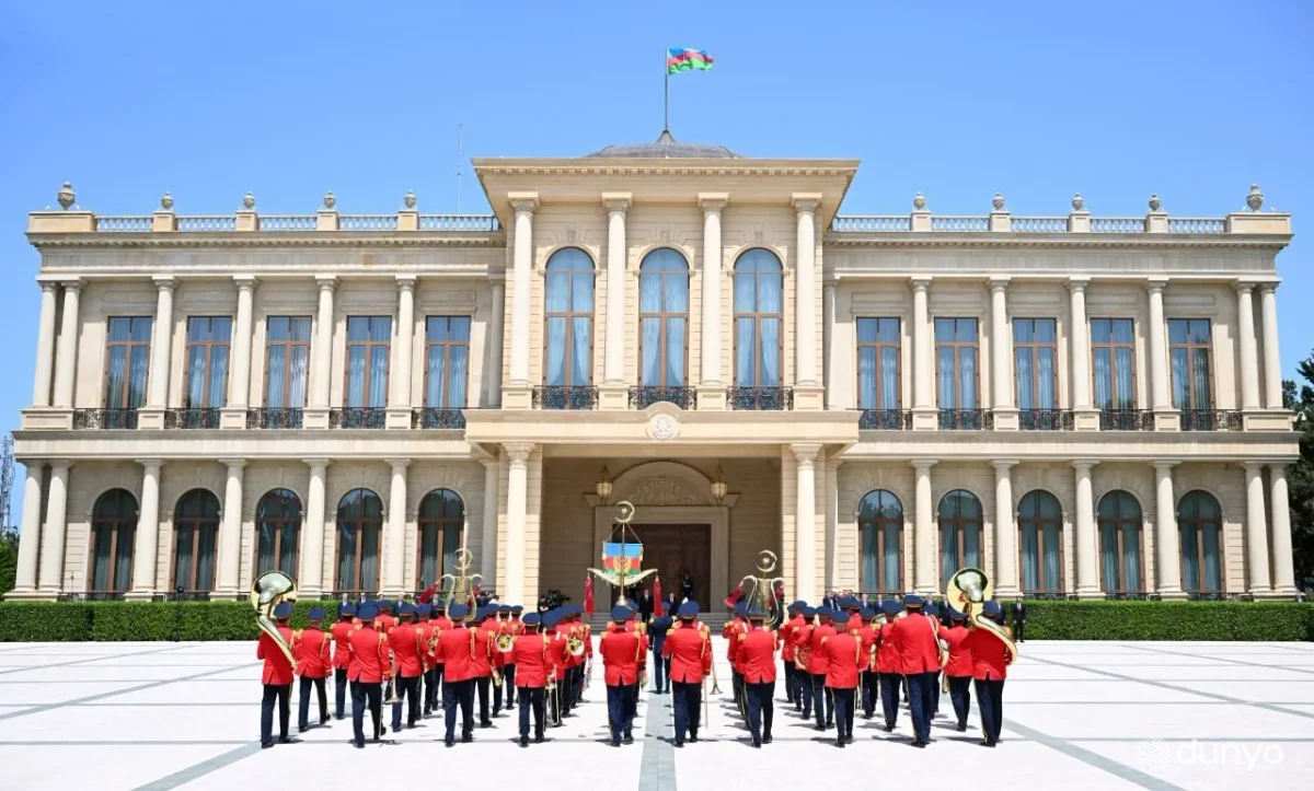 Bokuda O'zbekiston Prezidentini tantanali kutib olish marosimi bo'lib o'tdi
