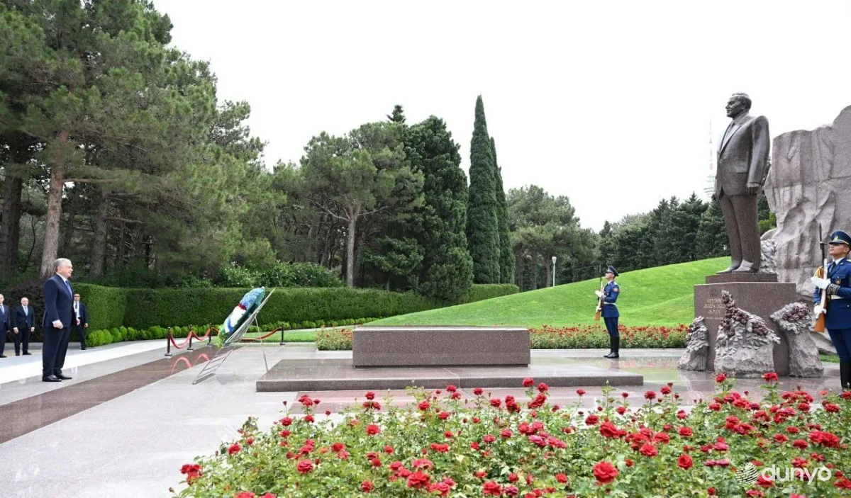 O'zbekiston Prezidenti Ozarbayjon xalqining umummilliy yetakchisi Haydar Aliyev xotirasiga hurmat bajo keltirdi