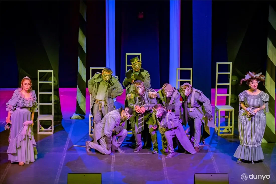 Ўзбекистон давлат мусиқали комедия театри ижодий жамоаси гастроль сафари билан Россияга борди